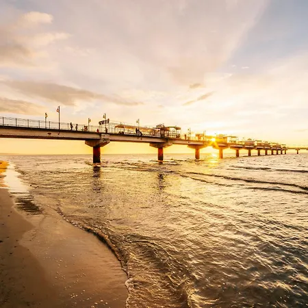 Baltic Z Ogrodkiem Kolobrzeg 公寓 *