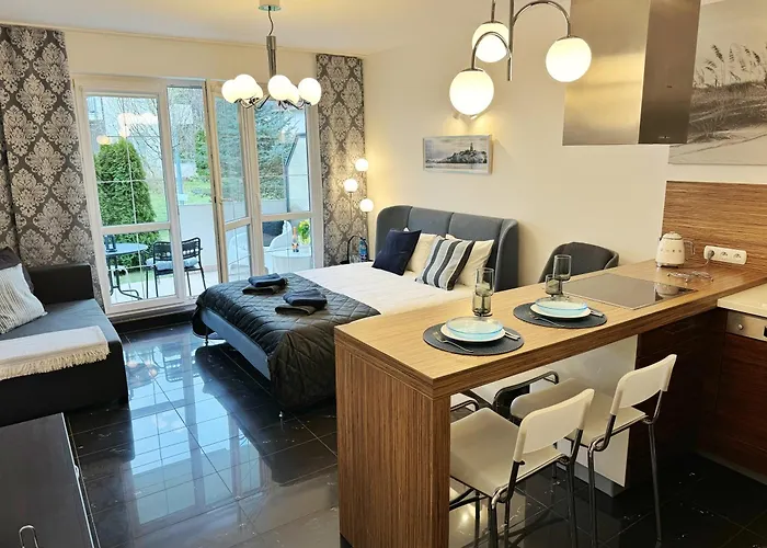 公寓 Baltic Z Ogrodkiem Kolobrzeg 格里兹鲍