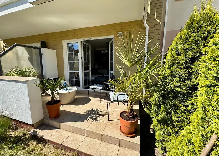 Baltic Z Ogrodkiem Kolobrzeg 公寓